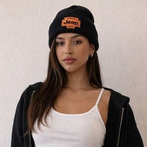 Jeep Black Ribbed Beanie Hat One Size Leather Logo Patch Cozy Streetwear Y2K